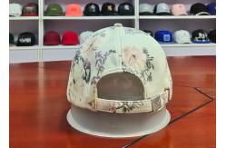 China Custom Flower Metal Label Sports Dad Hats Breathable And Waterproof supplier