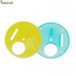 Plastic Bee Round Shape Disc Beehive Entrance For Beekeeping Apiculture Beehive Gate for sale