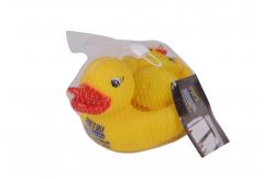 China Bathtub Fun Toy Squeezing Rubber Ducks With 3 Baby Ducks EN71 Certification supplier