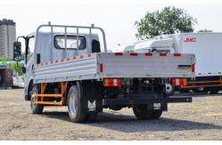 China New Carrying Plus 2850WB JMC Truck 4x2 T822 Single Cabin With Cargo Body supplier