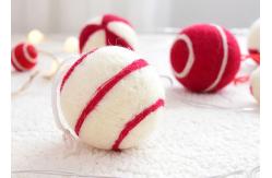 China EN79 3cm Wool Felt Balls With Embroidered Snowflakes supplier