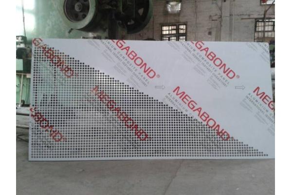 PVDF Coating Percolated Aluminum Composite Panel 2440mm Length