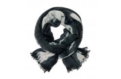 China wholesales fashion head hijab custom logo tassels women silk scarves supplier