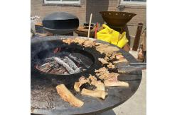 China Customized Steel BBQ Grill With Removable Ash Catcher And Rusted Design supplier