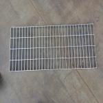China Customizable Galvanized Steel Sidewalk Drain Covers Footway Grate Drains factory