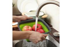 China 2-Piece Set Silicone Plastic Rectangle Storage Mesh Strainer Collapsible Colanders supplier