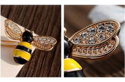 China Cute Alloy Silver Plating Bee Clip Pink And Yellow For Children Beekeepers supplier