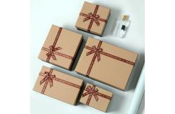 China Cardboard Present Boxes Sturdy Luxury Gift Boxes With Lids For Graduation Celebration supplier