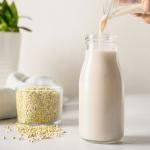 In Stock 1000Ml 750Ml Portable Juice Milk Glass Bottles With Lid for sale