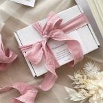 Luxury Textured Ribbon Gift Boxes Custom Rigid Packaging For Jewelry Cosmetics Boutique Gifts for sale