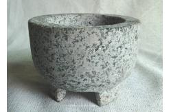 China Custom Shape Granite Stone Bowl Outside Honed Finish Non Toxic With 3 Legs supplier