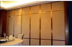 China Modern Wood Dividers Folding Partition Walls Sliding Aluminium Track Roller supplier