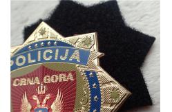 China Waterproof Custom Clothing Patches Gold TPU High Frequency Logo Hook And Loop supplier