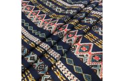 China Custom Digital Block Geometric Printed Woven Fabrics 150cm Width supplier