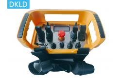 China 1000 Meter Wireless Remote Control For New Energy Agricultural Machinery supplier