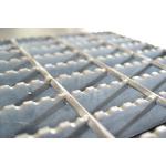 Serrated Galvanized Steel Grating 1000*6000mm Painted Surface Treatment for sale