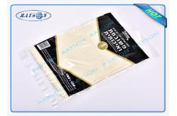 China Disposable Tablecloth Made From Polypropylene Non Woven Fabric With Printing supplier