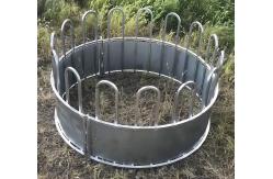 China Galvanized Feeder With Tombstone Railings For Cattle 12 Feed Openings supplier