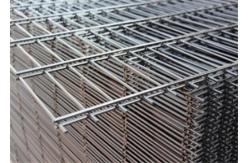 China Pvc Coated Double Wire Mesh Fence , Durable Metal Mesh Fencing Easy Install supplier