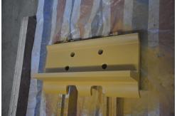 China SG280A-23 D375A Grouser Track Parts Pads Yellow 280 Link Pitch600mm Track Plates supplier
