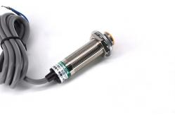 China General Purpose PNP Inductive Sensor With Strong Environmental Resistance supplier
