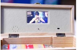China Magnetic LCD Screen Gift Box OEM Autoplay with rechargeable battery supplier