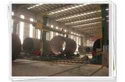 China Land Wind Steel Tube Tower Robust Structure Welding Column Boom With Trolley supplier
