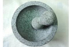China Durable Granite Spice Grinder Stable Performance Round With Three Legs supplier