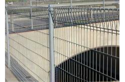 China Roll Top 4mm BRC Welded Wire Mesh Fence Square Post supplier