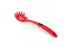 China BPA Free Silicone Kitchen Utensils With Embedded Nylon Core supplier