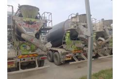 China Zoomlion HOWO Used Concrete Mixer Truck Second Hand 6.87L Engine Displacement supplier