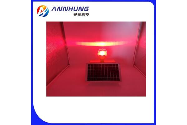 300Lux SUS304 Low Intensity Obstruction Light 32.5cd Solar Powered