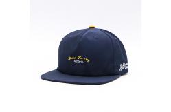 China Polyester Summer Hip Hop Flat Cap Adjustable Size Classic Snapback Hats supplier