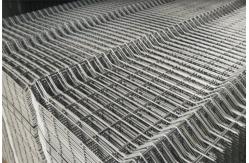 China 1.5x2.5m 2x2.5m Welded Mesh Fencing Galvanized Steel Welded Wire Fence supplier