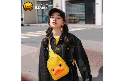 China Customize Duck Cute Backpack Bag Non Phthalate PVC Women Fanny Pack Bag supplier