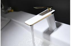China T&F Bathroom Basin Faucets , Chrome Brass Single Hole Basin Mixer Tap supplier