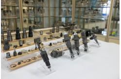 China BOSCH Fuel Injector manufacturer