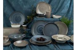 China Hand Painted irregular Ceramic Dinner Sets 16Pc For Wedding Party supplier