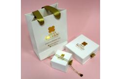 China Jewelry Packaging Box For Necklace , Custom Cardboard Paper Drawer Box With Ribbon supplier