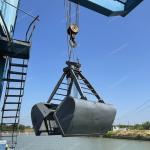 Four Rope Mechanical Grab Bucket 27 CBM Dual Claw Clamshell Grab