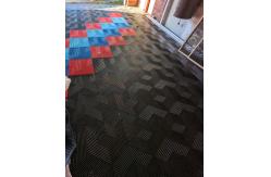 China UV Proof Interlocking Garage Tile 25000Lbs Interlocking Carpet Tiles For Garage supplier