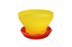 China OEM ODM Chicken Manual Feeder 2kg 3kg Plastic Poultry Feeder supplier