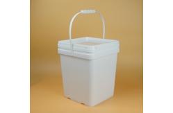China PP Material Square Plastic Bin With Lid 1.2 Kg Weight supplier