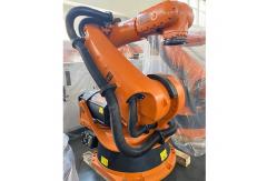 China 6 Axis Industrial Used Robotic Arm KUKA KR200 Palletizing Handling Robot supplier