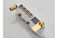 China Polished Bathtub Thermostatic Intelligent Electricity Shower Temperature Controlled supplier