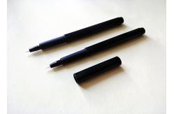 China Silk Printing Empty Cosmetic Pencil , Plastic Eyeliner Pencil 10.2 * 132.2mm supplier