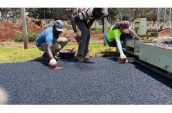 China 10 Year Jogging Track Material Low Density For Excellent Coverage supplier
