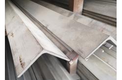 China Galvanized Painted Iron Unequal Mild Steel Angle Bar supplier