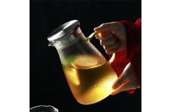 China Round Handle Glass Drink Pitcher , Insulated Heat Resistant Glass Pitcher With Lid supplier