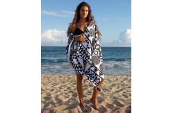 China Personalized Rectangular Beach Towel With Custom Logo Lightweight supplier
